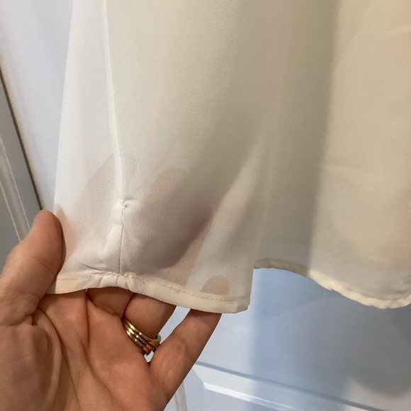 NWOT Zenana Outfitters Ivory V-Neck Blouse - Picture 5 of 10